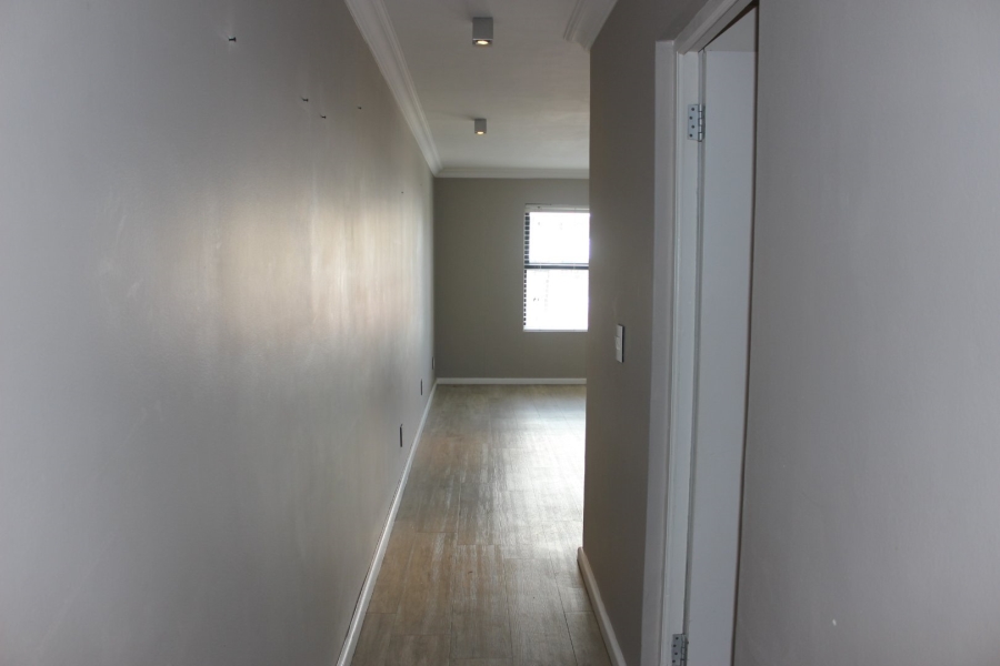 To Let 1 Bedroom Property for Rent in Three Anchor Bay Western Cape